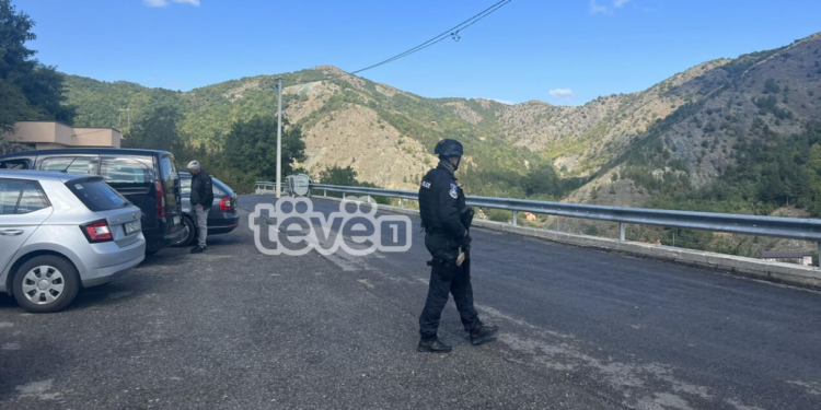 Situatë e qetë në Banjskë, policia po monitoron situatën në fshat dhe manastir