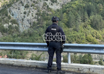 Situatë e qetë në Banjskë, policia po monitoron situatën në fshat dhe manastir