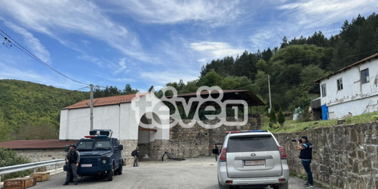 U vazhdohet paraburgimi tre të dyshuarve për sulmin në Banjskë