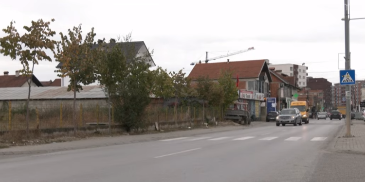 Komuna e Suharekës synon zgjerimin rrugës “Skënderbeu”, banorët kundër