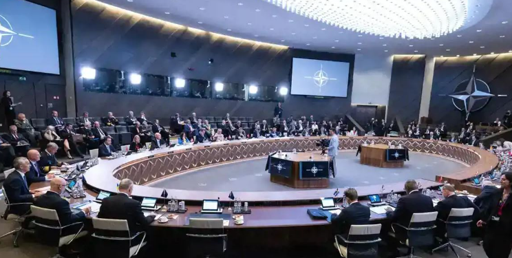 Ministrat e Mbrojtjes të NATO-s takohen sot, diskutojnë edhe për Kosovën