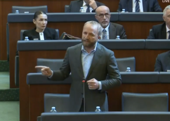 Tahiri thotë që VV po ikë nga përgjegjësitë