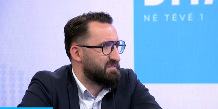 MSH-ja u ka premtuar specializantëve se do ta rishikojë punën e kujdestarive