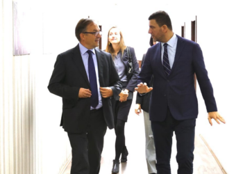 Krasniqi pret në takim njohës ambasadorin austriak