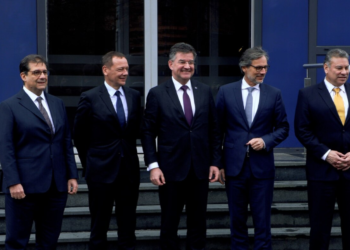 Diplomatët perëndimorë vizitojnë Kosovën dhe Serbinë