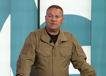 “Lart të nderojmë si një Skënderbe”, Drejtorit të Policisë i kushtohet poezi pas ngjarjes së 24 shtatorit