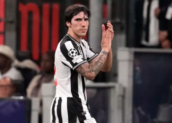 Tonali u pezullua, por mund të luajë titullar ndaj Wolvesit…