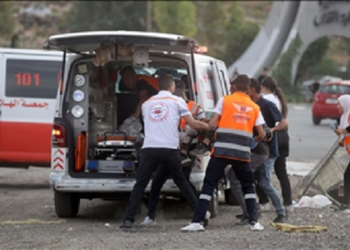 Spitali i mbingarkuar i Gazës përdor kamionët me akullore si morgje