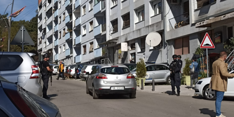 Gjenden armë dhe mjete eksploduese gjatë bastisjeve në veri