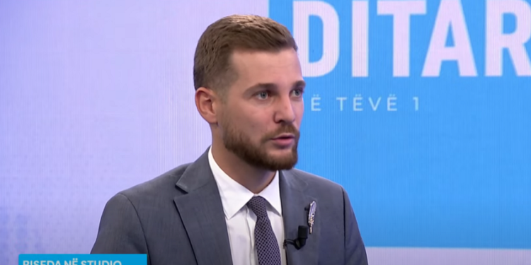 Batusha: Kosovës i duhet një dialog multilateral me bashkësinë ndërkombëtare, pa Serbinë