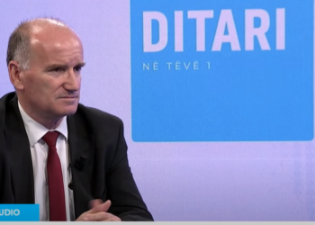 Çollaku: Deponi të armëve nga Serbia përveç në veri, mund të ketë edhe në qendra të tjera