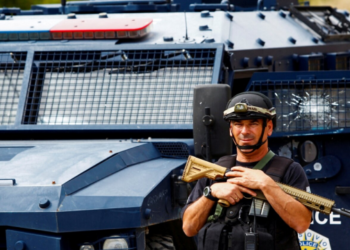 Profesori i Oksfordit: Vuçiq po përpiqet të kontrollojë dëmin