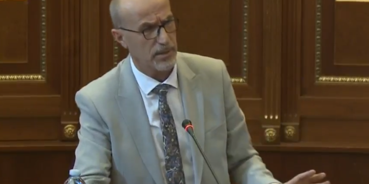 Haxhiu: A është rastësi që me Qeverinë Kurti, Serbia futi çizmen e saj në Kosovë