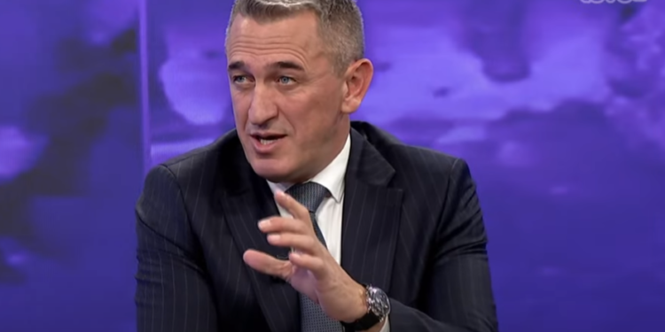 Rashiq: Vuçiq të japë dorëheqje nëse s’ka qenë në dijeni për sulmin në Banjskë