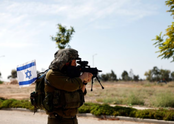 ShBA rrit asetet ushtarake të Lindjes së Mesme, Izraeli godet Gazën dhe më gjerë