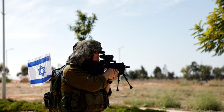 ShBA rrit asetet ushtarake të Lindjes së Mesme, Izraeli godet Gazën dhe më gjerë