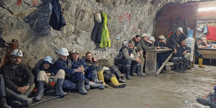 Grevistët thonë se një minator pësoi sulm kardiak