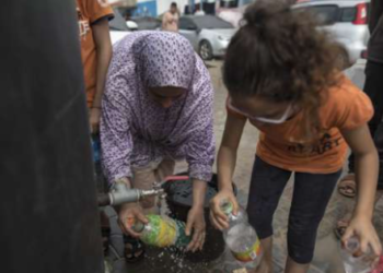 OKB thotë se fëmijët pinë ujë të kripur në Gaza