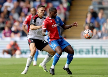 United interesohet për Guehi, Crystal kërkon 70 milionë