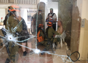 22 izraelitë të vdekur pas sulmit masiv të Hamasit