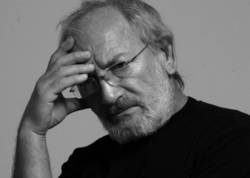 Vdes skulptori Luan Mulliqi