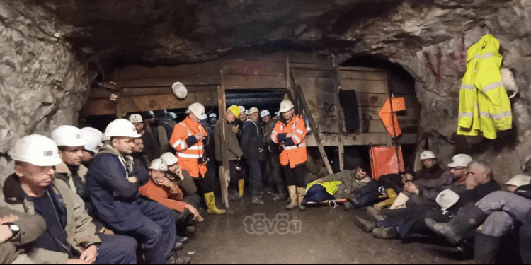Gjendja shëndetësore e grevistëve rëndohet, një minator alivanoset