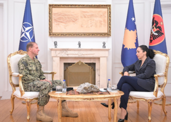 Osmani: Prezenca e trupave ushtarake të Serbisë afër kufirit me Kosovën, kërcënim për paqen