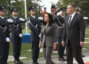 Osmani pritet me ceremoni shtetërore nga Milanoviq