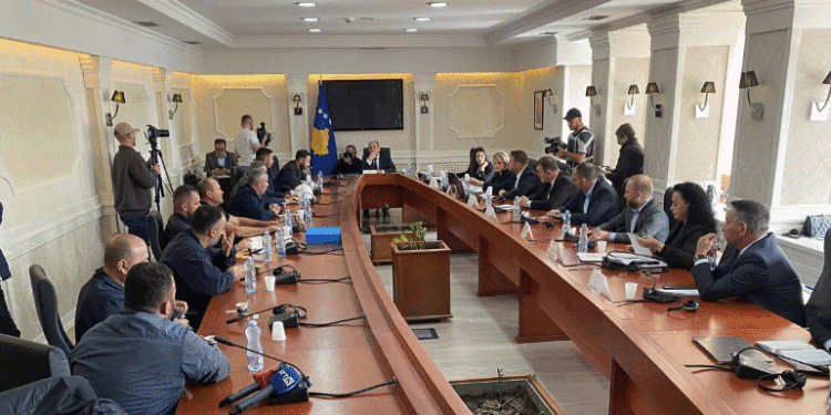 Lekaj – Qeverisë: Të shkarkohet urgjentisht kryeshefin ekzekutiv të Trepçës