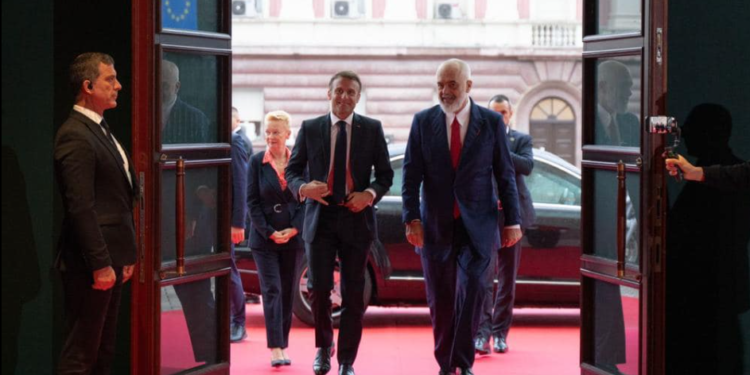 Rama citon Macron: S’do të hap rrugë për vizat nëse Prishtina s’i hap rrugë planit franko-gjerman