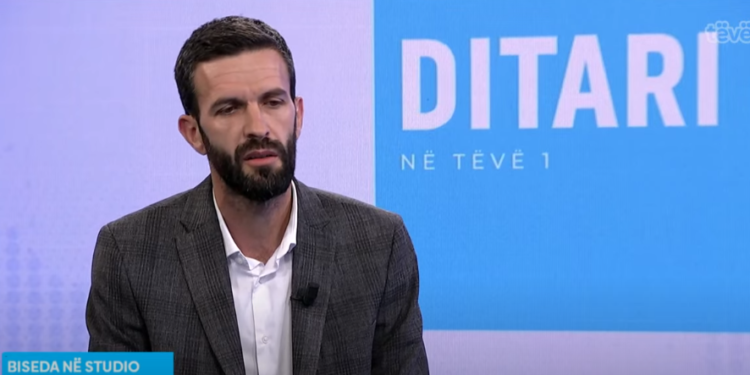 Rrahmani: 1 janari po afrohet e vendi po zbrazet, të rishikohen pagat