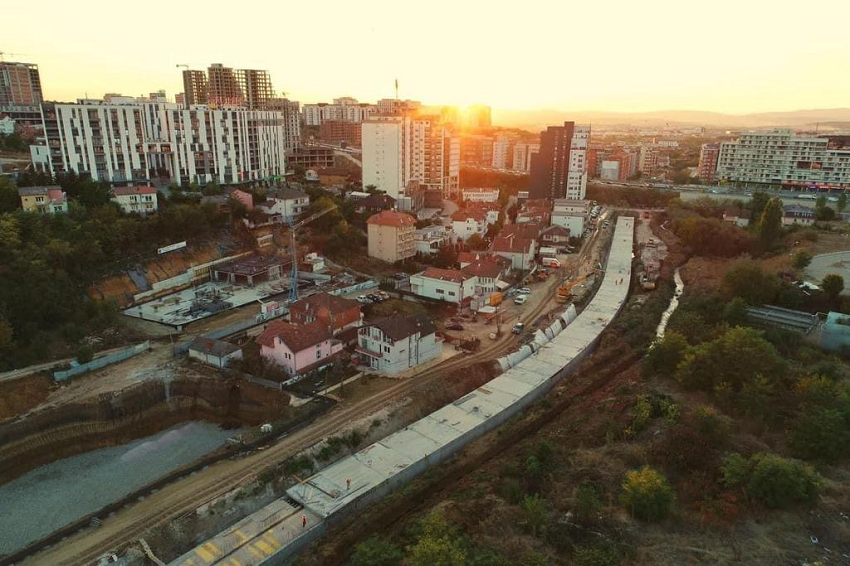 Rama thotë se është vendim politik pezullimi i punimeve të “Rrugës A”