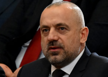 Millan Radoiçiq merret në pyetje në Serbi