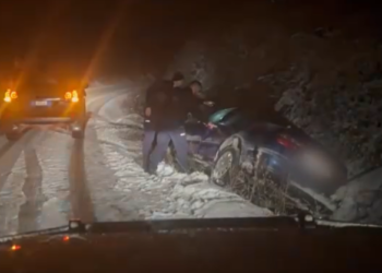 EULEX-i shpëton një familje në veri, vetura i kishte rënë në një kanal