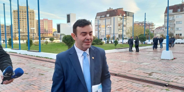 Bislimi: Vendimi për mos të lejuar kandidaturën është anti-statutar