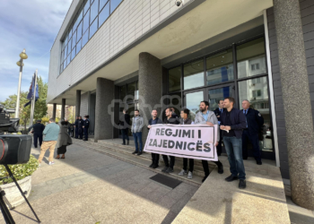 PSD bllokon hyrjen e Kuvendit