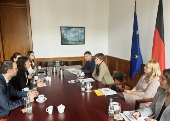 ​Rizvanolli në Berlin ia prezanton ministres gjermane “Pakon investive të Kosovës për energji 2023 – 2025”