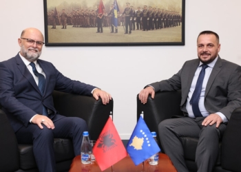 Maqedonci dhe ambasadori i ri i Shqipërisë flasin për bashkëpunimin në fushën ushtarake