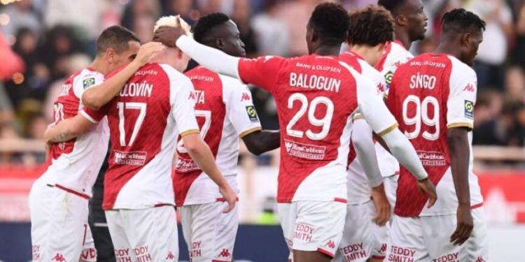 Monaco bind ndaj Brestit dhe kërcënon PSG-në në garë për titull