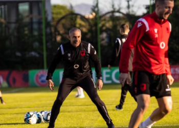 Sylvinho nuk e përfshin Muçollin në ekip ndaj Moldavisë