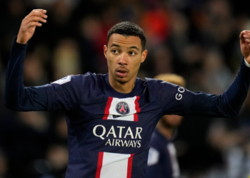 PSG-ja nxjerr në shitje Ekitiken