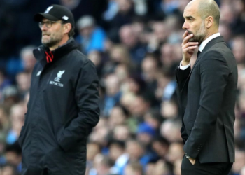 Është sërish Guardiola kundër Kloppit, pasi City e Liverpooli kryesojnë në Premier League