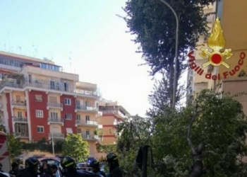 ​Pema mbyt një grua në Romë