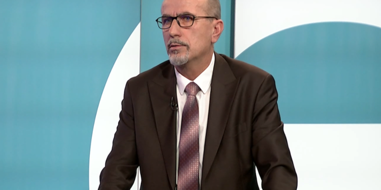 Haxhiu: Albin Kurti një kryeministër supermashtrues