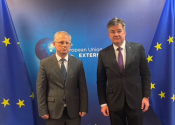 Lajçak thotë se takimi me Bislimin dhe Petkoviçin ishte i dobishëm