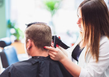 Rrëfehet berberja e parë në Shqipëri: Më paragjykonin