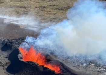 Islanda e evakuon një qytet të tërë për shkak të vullkanit