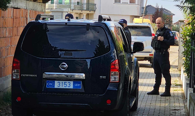 Bastiset shtëpia e ish-këshilltarit të Thaçit, Ismail Sylës