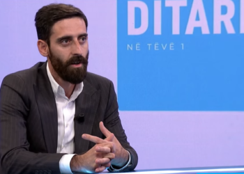 Nipi i Jakup Krasniqit: Baca Jakup po qëndron mirë, por po i mungon liria