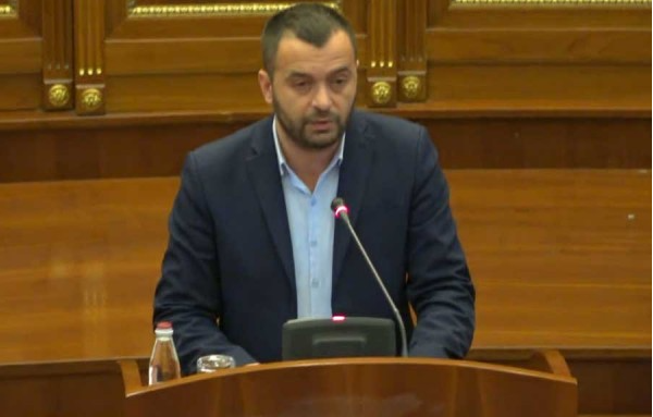 Rexhaj: Serbia ka 48 baza ushtarake përgjatë vijës kufitare me Kosovën